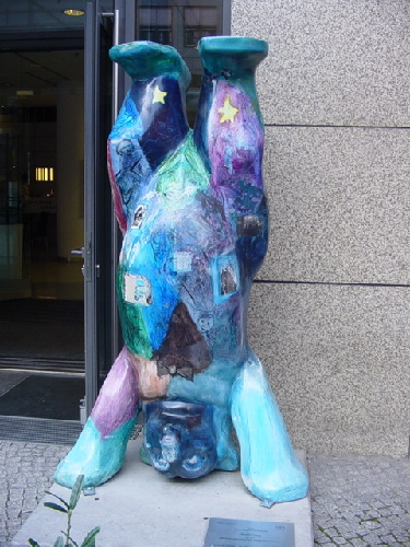 Berlin%3a un ours a l%27envers