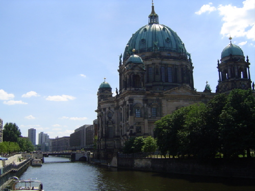 Le Dom, encore