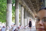 Un peu de repos sous une colonnade dans MuseumInsel