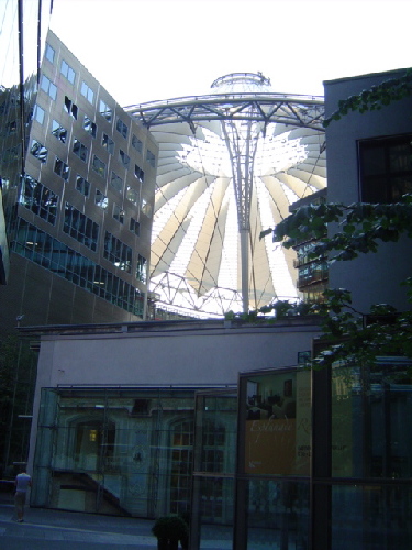 PotsdamerPlatz%3a le Sony Center