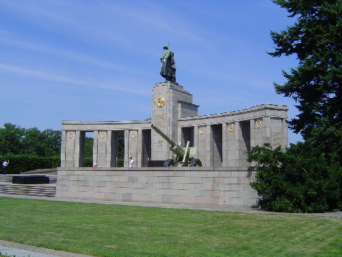 Tiergarten%3a mmorial de l%27Arme Rouge