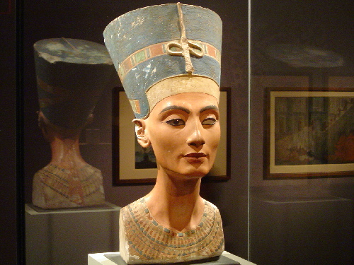 Nfertiti