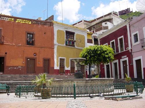 Des maisons trs colores