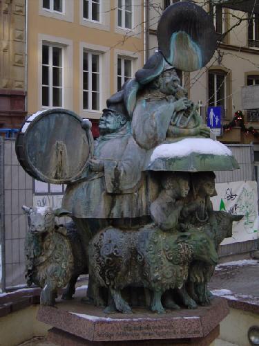 Luxembourg 049